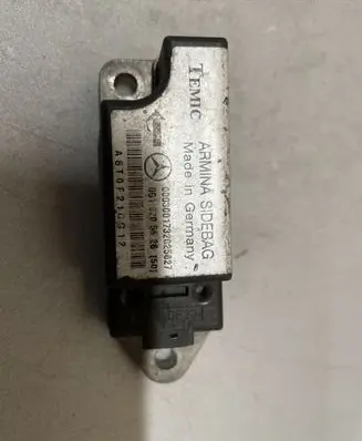 Mercedes-Benz E W210 Airbag deployment crash/impact sensor 0018205626