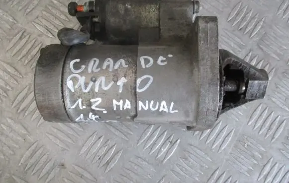 Fiat Grande Punto Starter motor 55193356