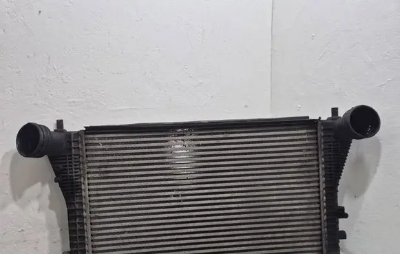 Volkswagen Golf Plus Intercooler radiator 