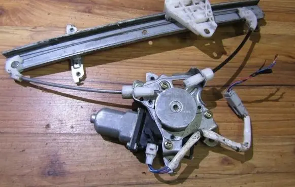 Honda Jazz Front door window regulator with motor 