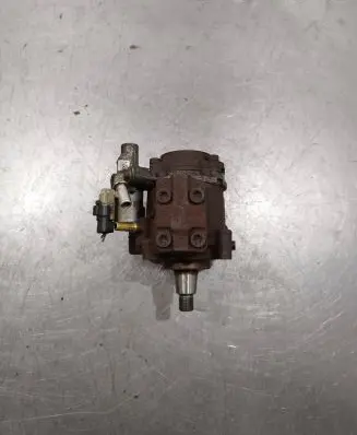 Ford Focus Fuel injection high pressure pump 9676289780 YWC38406