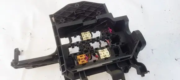 Volkswagen Fox Fuse box set 6Q0972595A