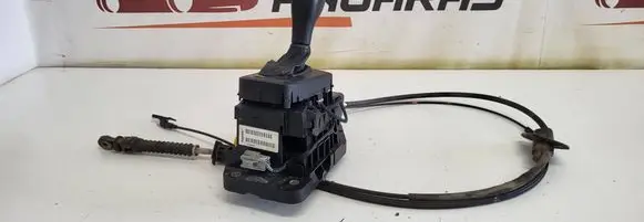 Volvo V70 Gear shifter/selector P08699287 T042740619
