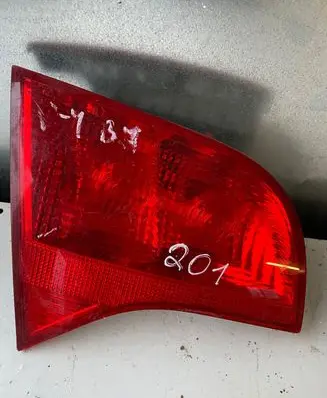 Audi A4 S4 B7 8E 8H Tailgate rear/tail lights 8E9945093 484501