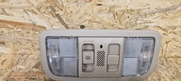 Honda CR-V Front seat light