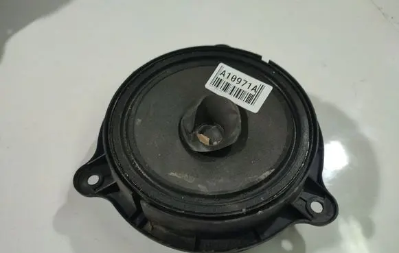 Nissan Micra Front door speaker 30G13