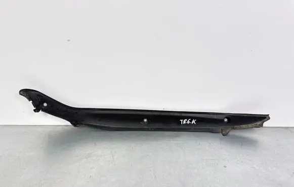 Volkswagen Touareg III Fender end trim 760821111A