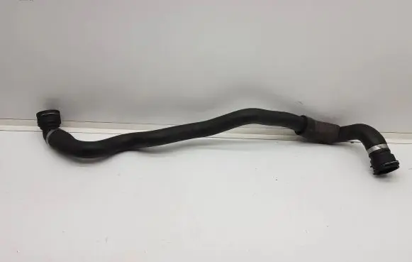 Volvo XC60 Engine coolant pipe/hose 32138626