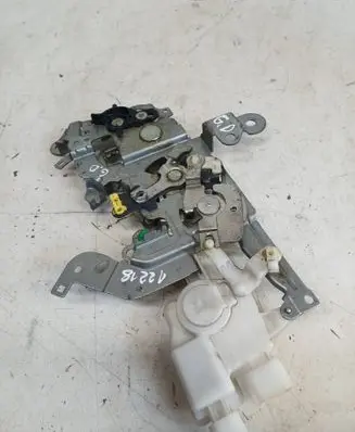 Mazda 5 Sliding door lock 
