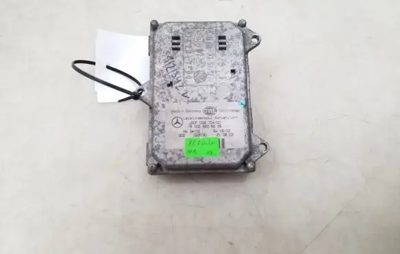 Mercedes-Benz E W211 Xenon control unit/module A0028206026