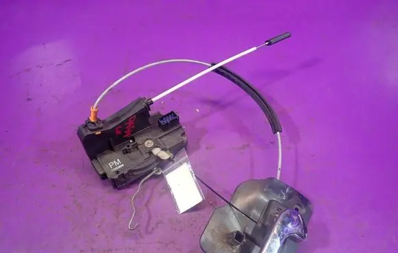 Fiat Doblo Front door lock