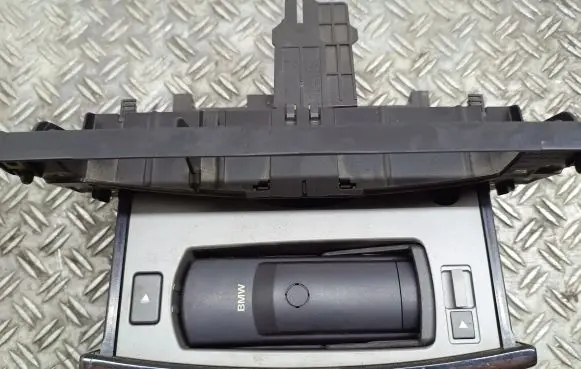 BMW 7 E65 E66 Glove box