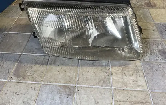 Volkswagen PASSAT B5 Headlight/headlamp 13125