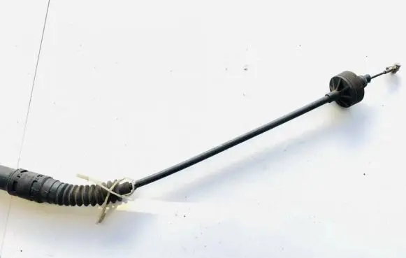 Volkswagen Golf III Clutch cable 1h1721335a