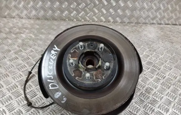 Rear wheel hub