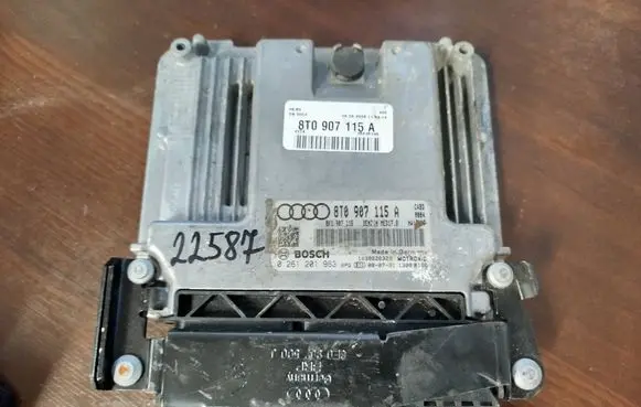Audi A5 Sportback 8TA Engine control unit/module 8t0907115a 0261201963