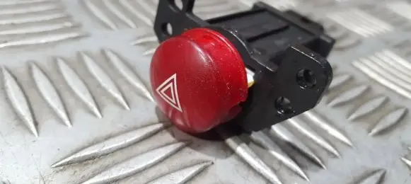 Mitsubishi Outlander Hazard light switch 3J14