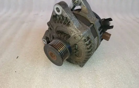 Volvo S40 Generator/alternator 1042102710 DAN930