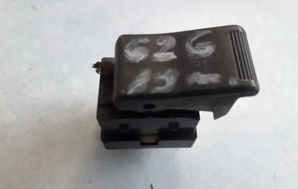 Mazda 626 Electric window control switch