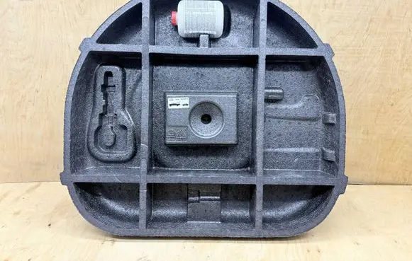 Ford C-MAX II Tool box AM511K302