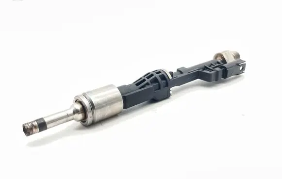 BMW 5 F10 F11 Fuel injector 10213541 7568607