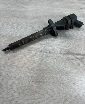 Citroen C5 Fuel injector 0445110036