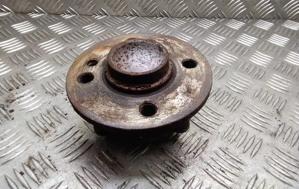 Mini One - Cooper Coupe R56 Rear wheel hub