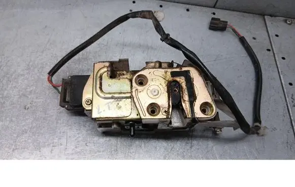 Mazda 323 F Rear door lock 