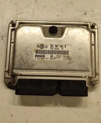 Volkswagen PASSAT B5.5 Engine control unit/module 3B1907401B