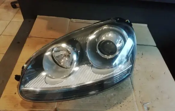 Volkswagen Jetta V Headlight/headlamp 1K6941031 0301212271 21060582452