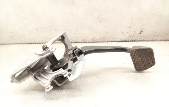 Land Rover Range Rover L322 Brake pedal 675437504