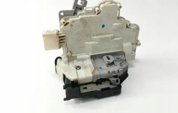 Audi Q7 4L Rear door lock 3C4839015D
