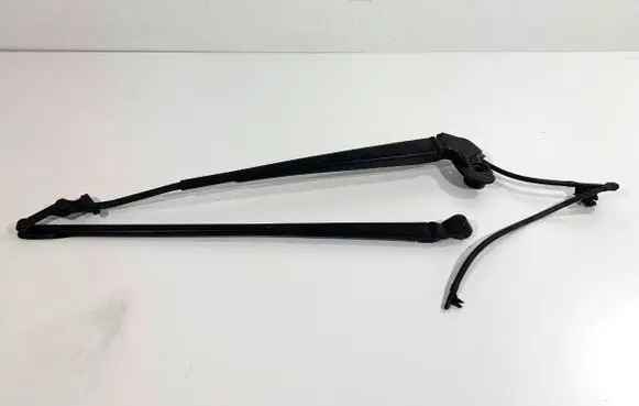 Toyota Yaris Front wiper blade arm 