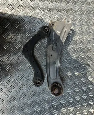 Hyundai i30 Rear control arm 55101G4AA0 55280G4AA0