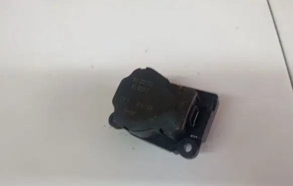 Opel Meriva A Air flap motor/actuator EAD513