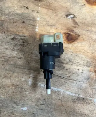 Audi A8 S8 D3 4E Brake pedal sensor switch 1K2945511