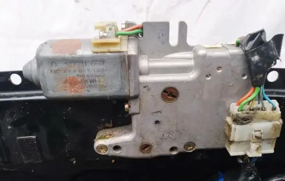 Mazda 626 Sunroof motor/actuator 0130821821 371686715