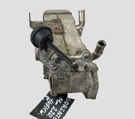 KIA Sorento EGR valve cooler 284162F140 20111205095