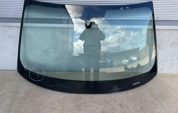Audi A3 S3 8V Front windscreen/windshield window 