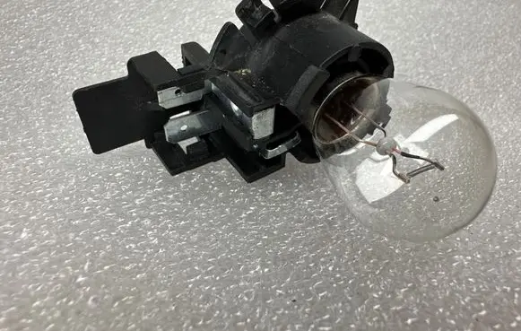 Audi A6 Allroad C5 Fog light bulb 320P