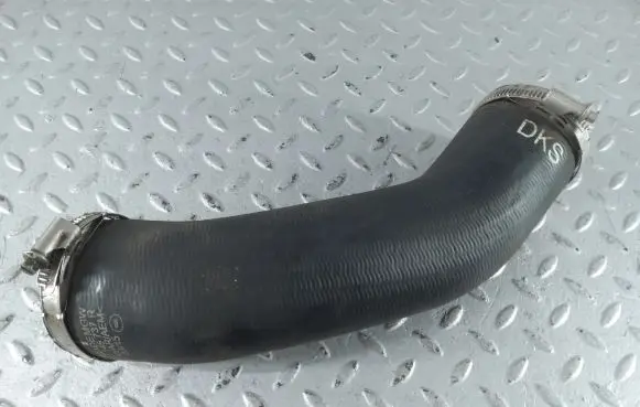 Audi A8 S8 D4 4H Intercooler hose/pipe 4H0145737R