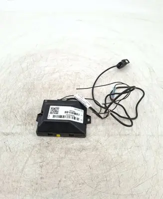 Mercedes-Benz E W211 GPS navigation control unit/module 10R040997 358639053367929 M00163409