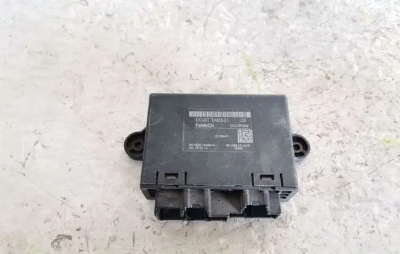 Ford Fusion II Door control unit/module DG9T14B531