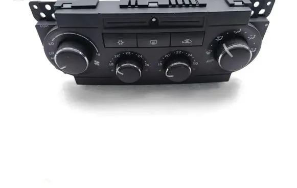 Jeep Commander Climate control unit P55111011AI