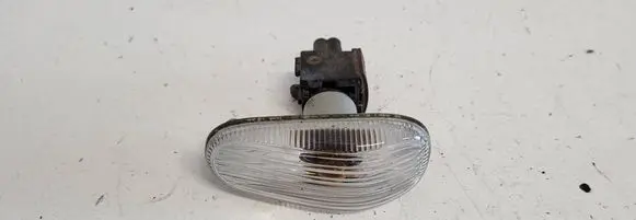 Saab 9-3 Ver2 Front fender indicator light 