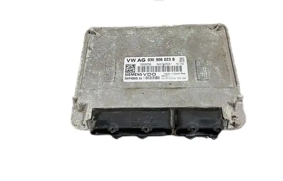 Volkswagen Polo IV 9N3 Engine control unit/module 03E906023B