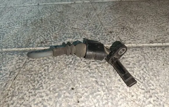 Audi A6 S6 C7 4G ABS rear brake sensor 6E0973702
