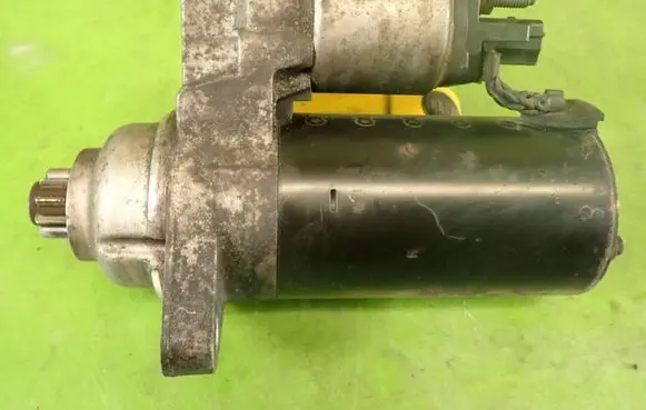 Seat Ibiza III (6L) Starter motor 02T911024