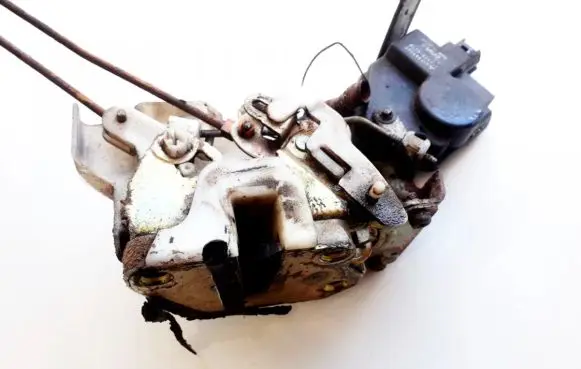 Mitsubishi Pajero Rear door lock MR349287 10128-0110