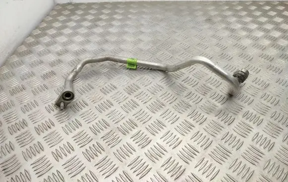 Air conditioning (A/C) pipe/hose